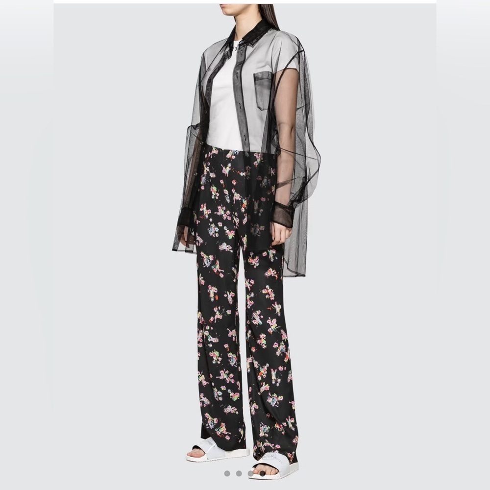 Maison Margiela
• Kawai Print On Fluid Poly Cadt Pants